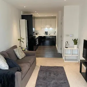 https://stylish-2-bedroom-greenwich-02-arena-apartment.cambridgehotelsuk.com
