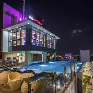 https://one-euphoria-enjoy-luxury-stay.angeleshotels.net